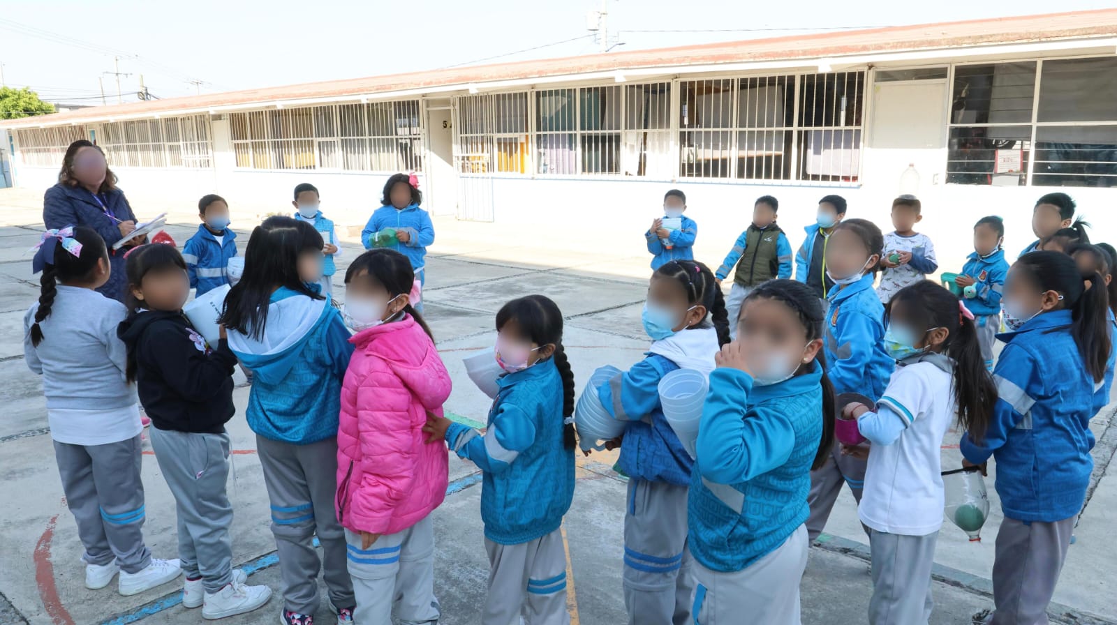 Regresan a clases más de 242 mil estudiantes de nivel básico en Tlaxcala